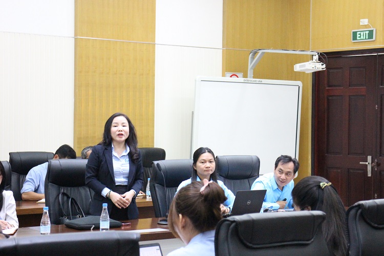Ban Giám Đốc PMS đang phát biểu khai mạc chương trình