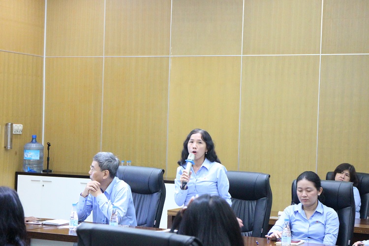 Trưởng phòng nhân sự đưa ra câu hỏi liên quan triển khai hệ thống